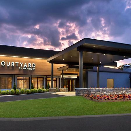 Courtyard By Marriott Poughkeepsie Exterior foto
