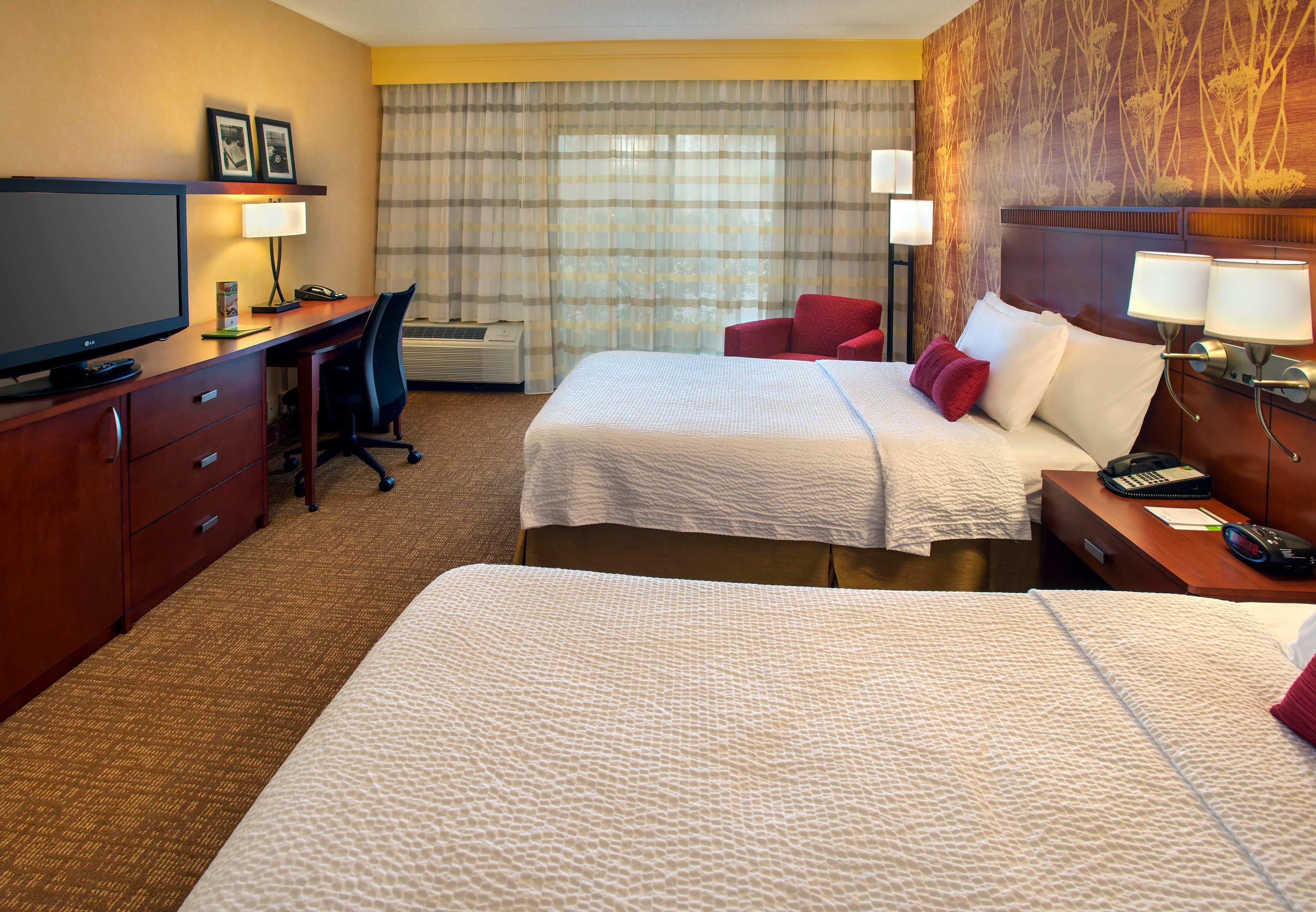 Courtyard By Marriott Poughkeepsie Exterior foto