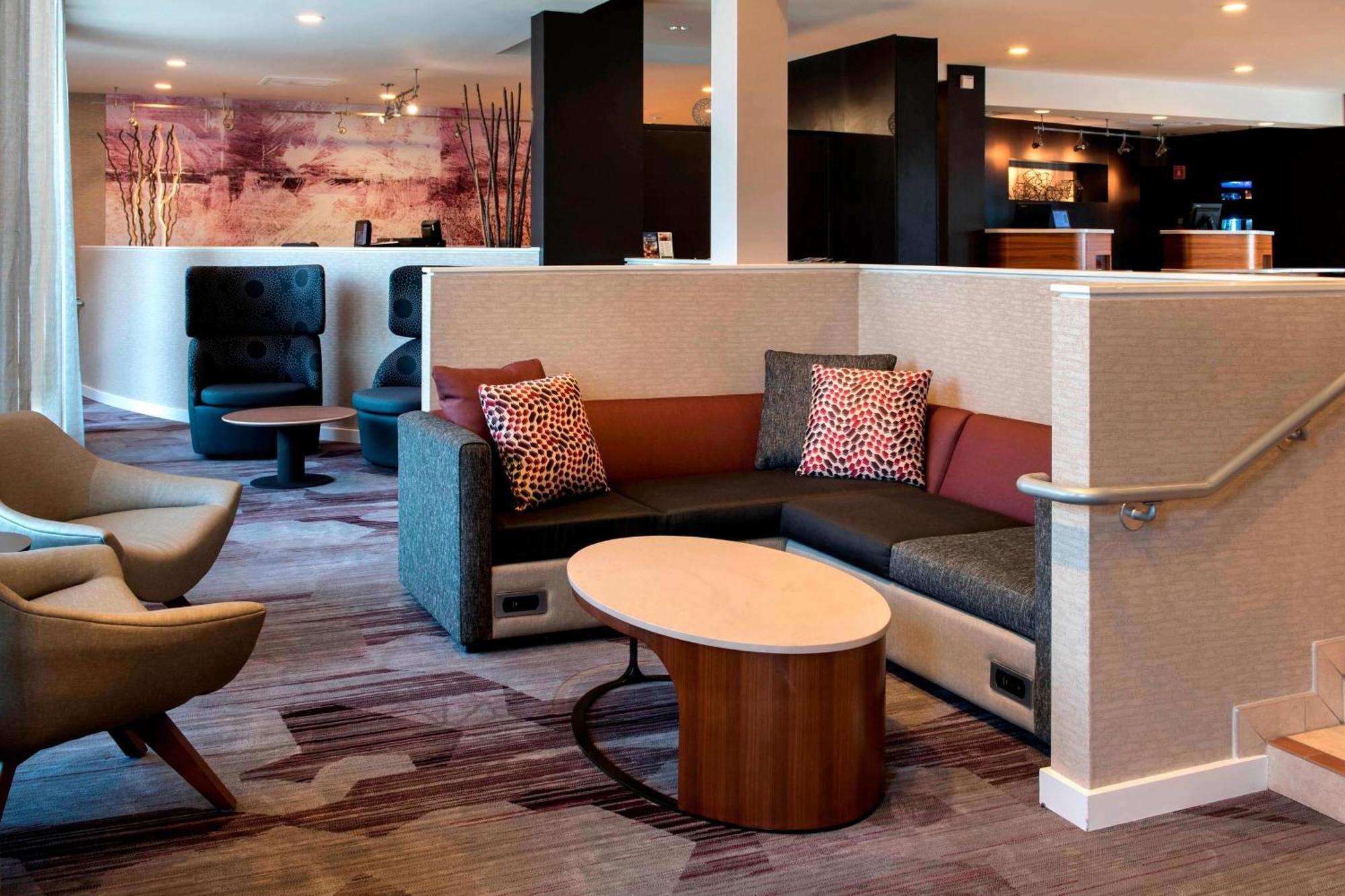 Courtyard By Marriott Poughkeepsie Exterior foto